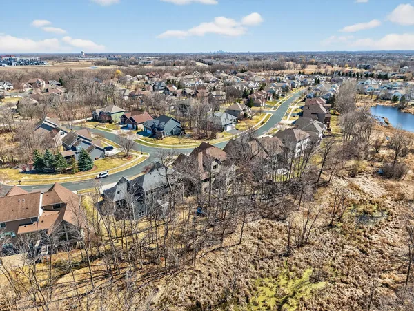$1,250,000 | 9951 Vagabond Court North, Maple Grove, MN 55311
