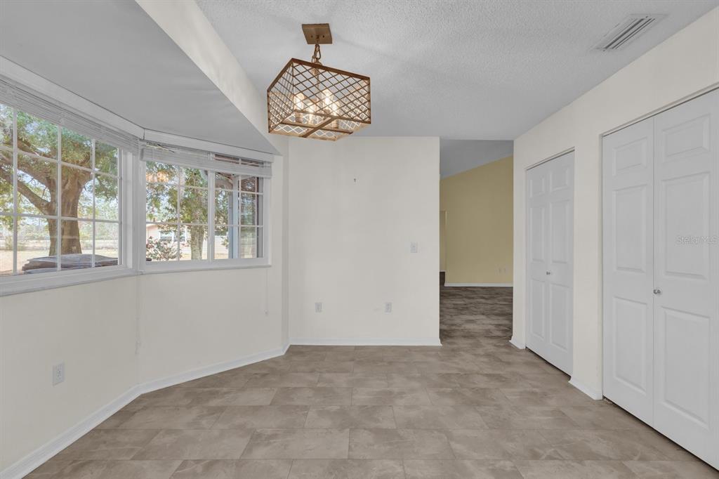 11631 Southwest 82nd Terrace Ocala, FL 34481 - Photo 11 of 35