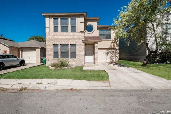 $1,750 | 86 McLennan Oak, San Antonio, TX 78240