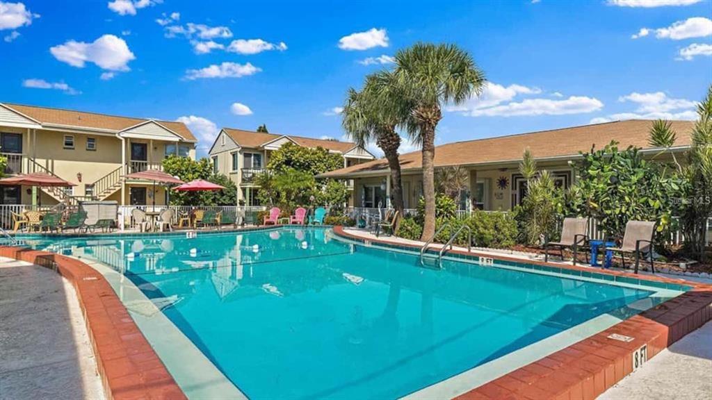 14141 Gulf Boulevard, Unit 5 Madeira Beach, FL 33708 - Photo 11 of 14 a view of a garden