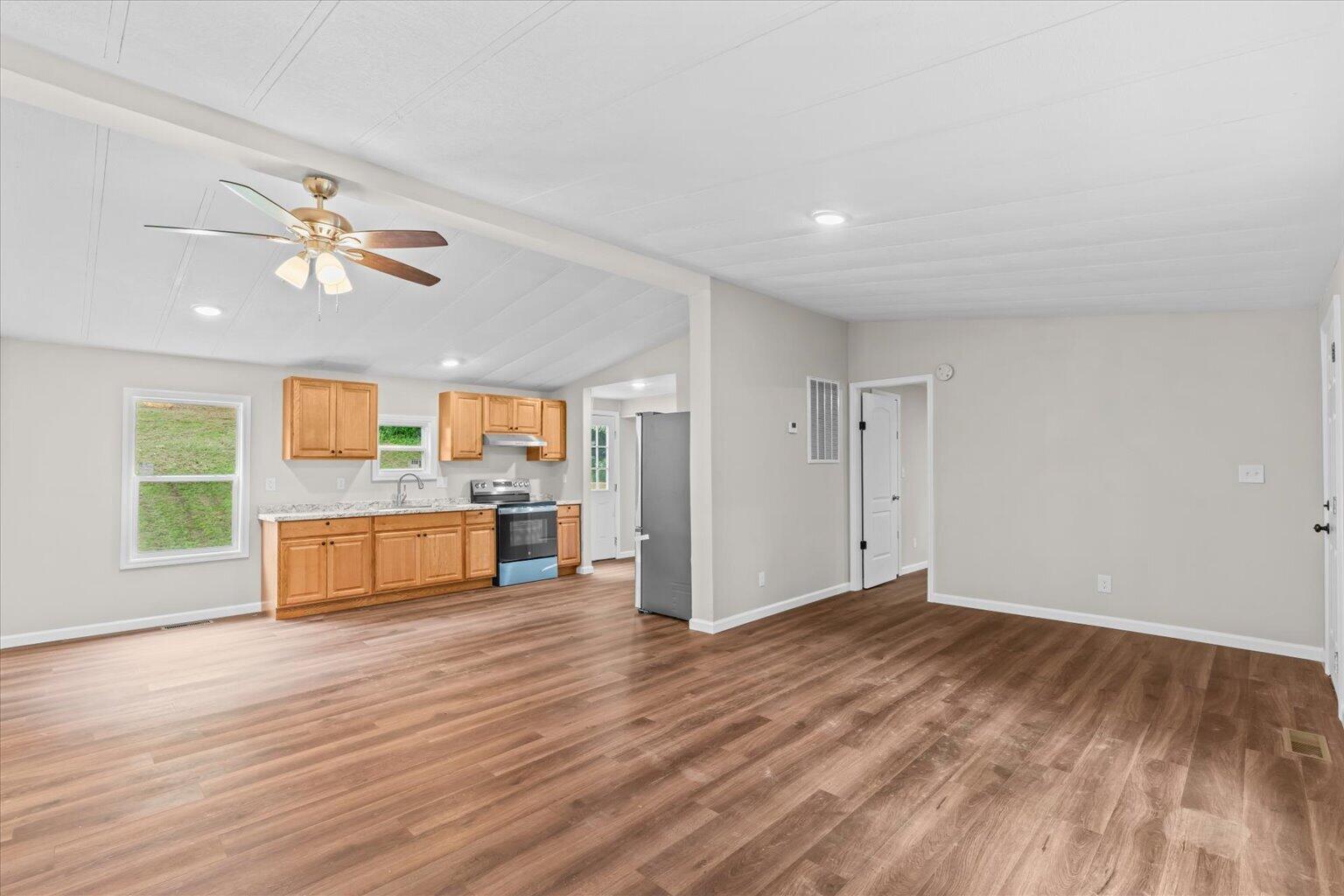 148 Watkins Way Dalton, GA 30721 - Photo 11 of 41 09-DSC03911