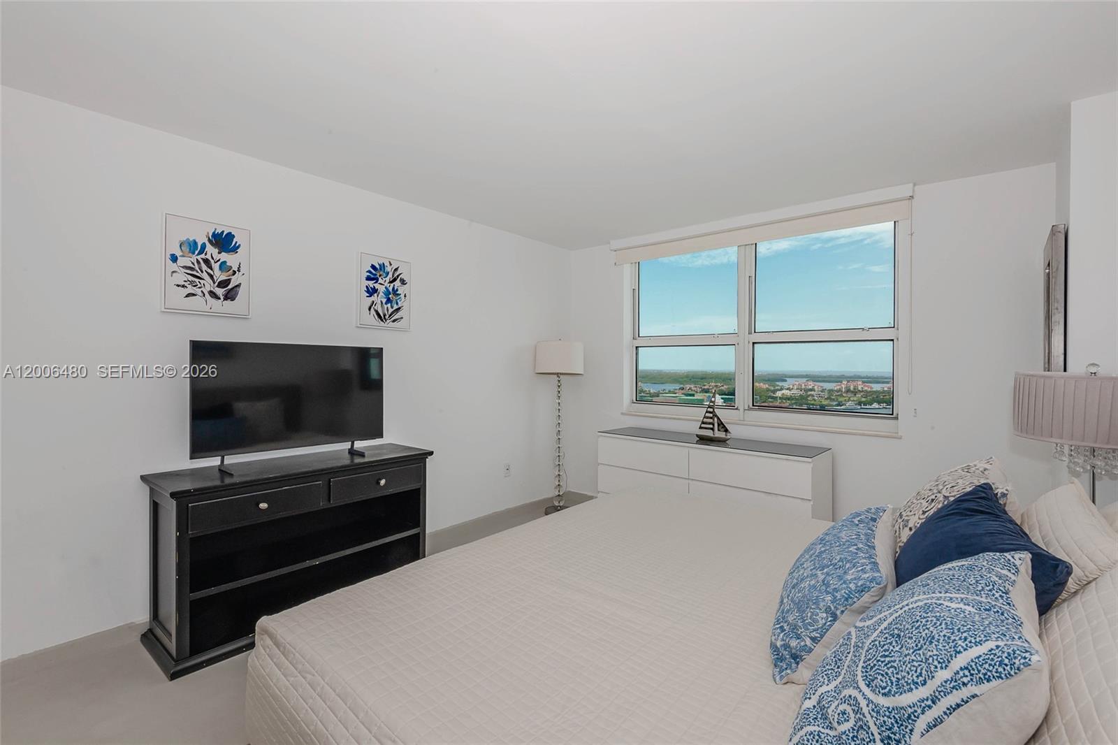90 Alton Road, Unit 2304 Miami Beach, FL 33139 - Photo 16 of 29 Gallery Image 16