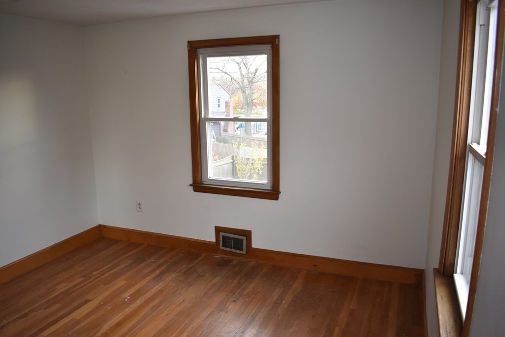 101 Edgehill Road Braintree, MA 02184 - Photo 11 of 21