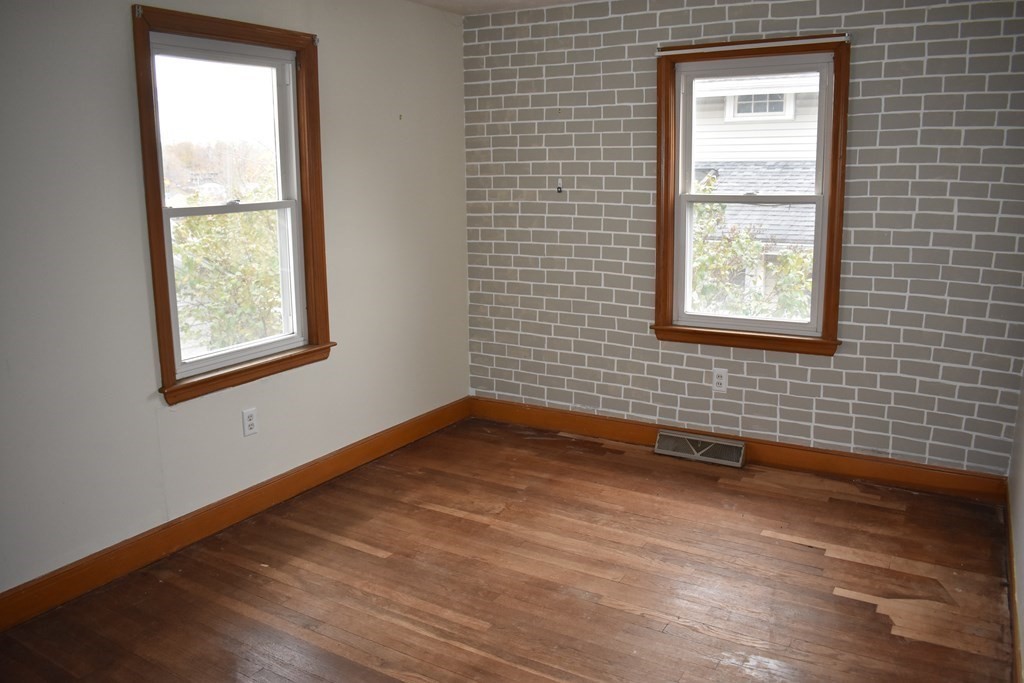 101 Edgehill Road Braintree, MA 02184 - Photo 12 of 21