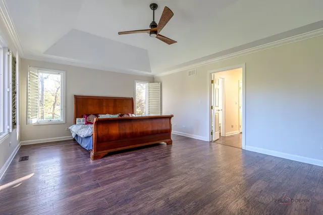 $1,089,000 | 12 Riderwood Road, North Barrington, IL 60010