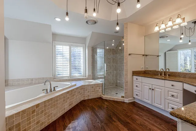 $1,089,000 | 12 Riderwood Road, North Barrington, IL 60010