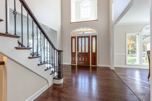 $1,089,000 | 12 Riderwood Road, North Barrington, IL 60010