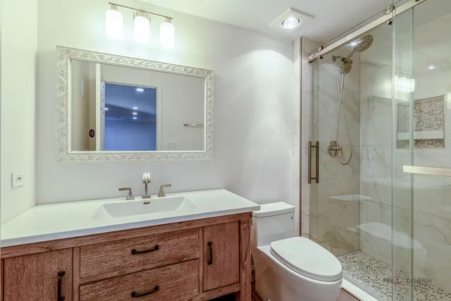 $1,089,000 | 12 Riderwood Road, North Barrington, IL 60010