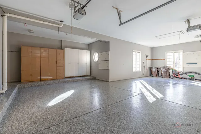 $1,089,000 | 12 Riderwood Road, North Barrington, IL 60010