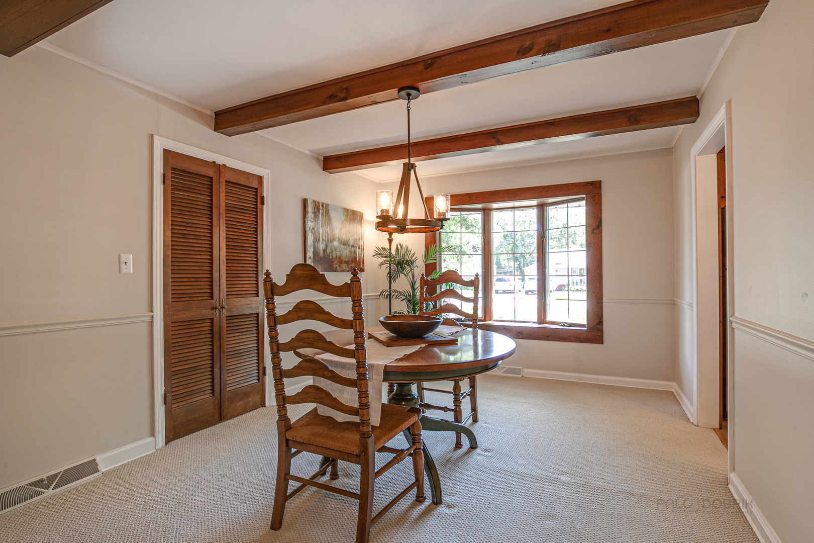 38 Golfview Road Lake Zurich, IL 60047 - Photo 14 of 27 a dining room with furniture and window
