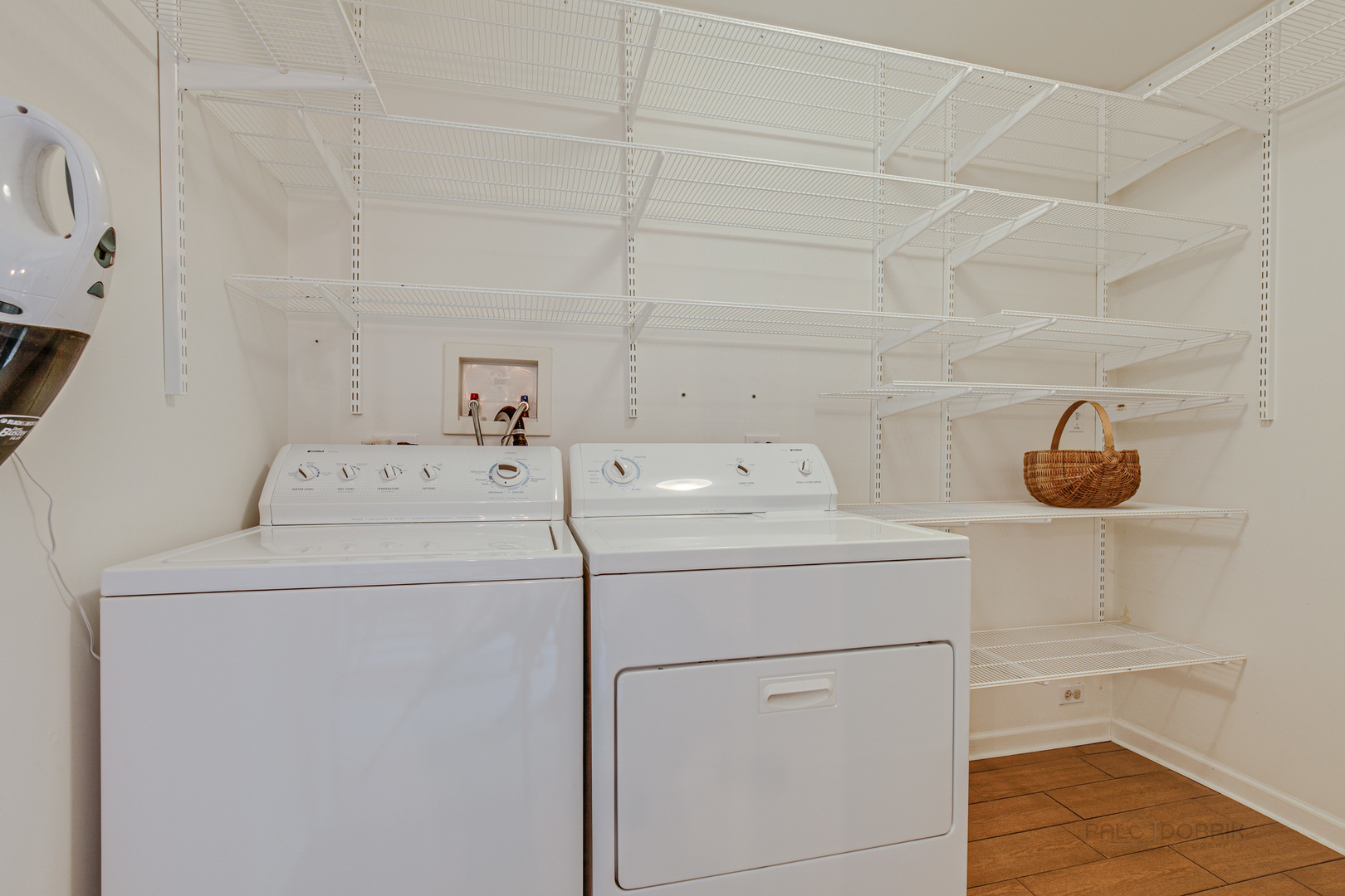 38 Golfview Road Lake Zurich, IL 60047 - Photo 21 of 27 a utility room with dryer and washer
