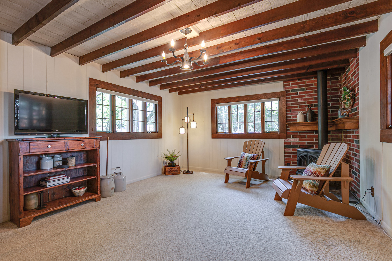 38 Golfview Road Lake Zurich, IL 60047 - Photo 6 of 27 a view of a room with furniture and a window