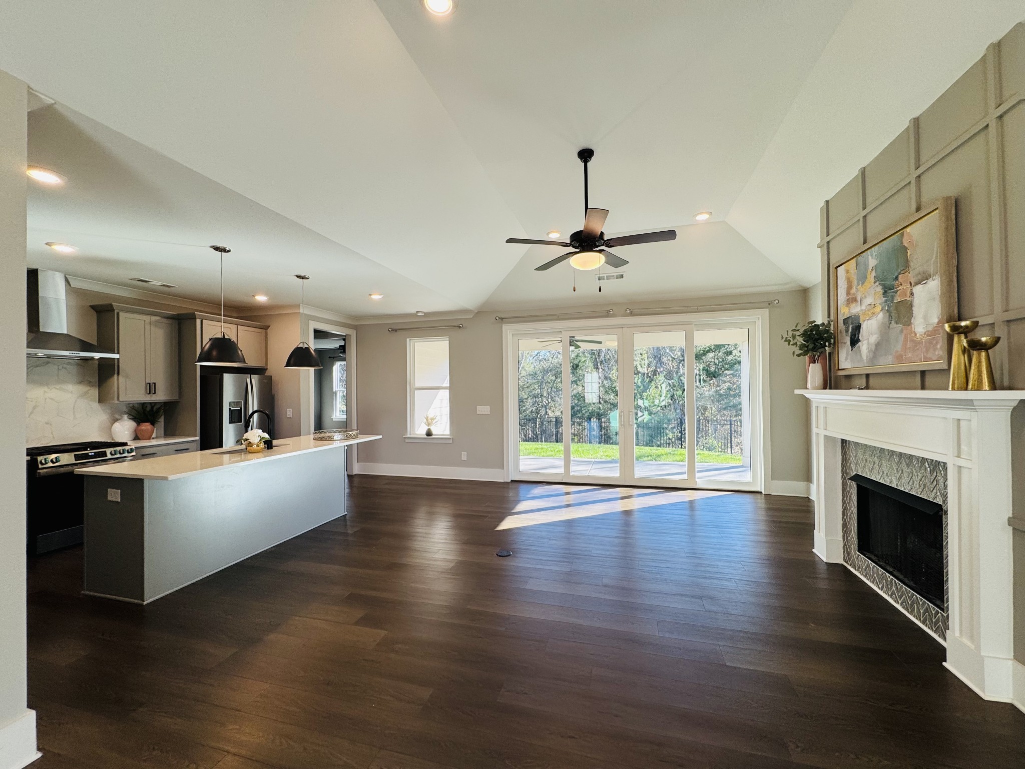 892 Plowson Road Mount Juliet, TN 37122 - Photo 4 of 34