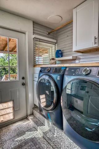 a view of washer and dryer