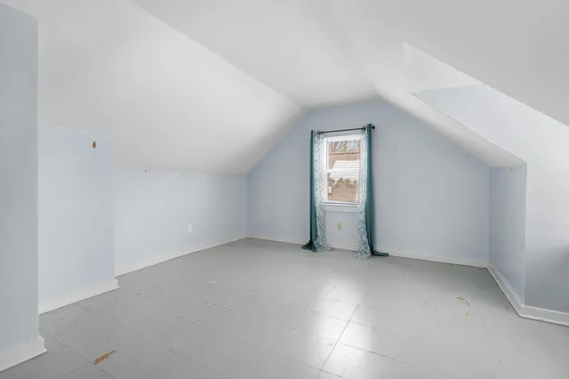 $184,900 | 153 North 23rd Street, Battle Creek, MI 49015