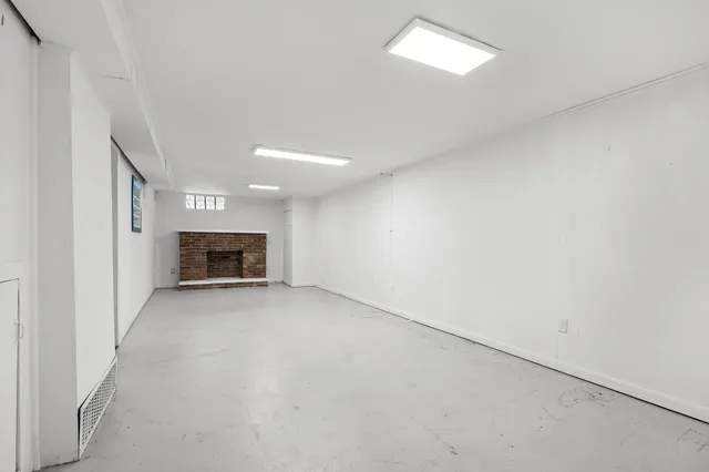 $184,900 | 153 North 23rd Street, Battle Creek, MI 49015