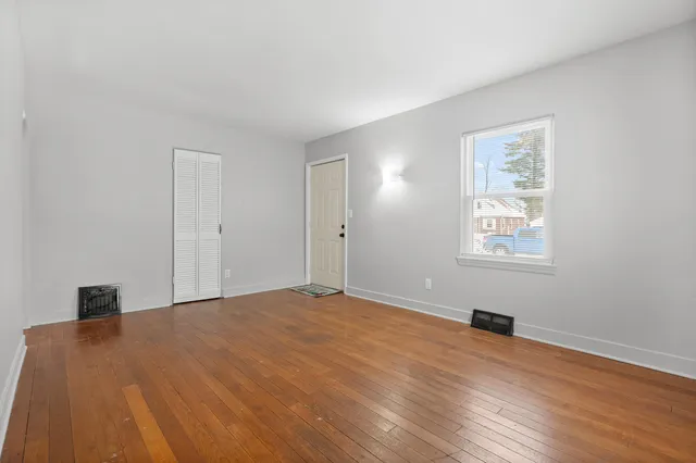 $184,900 | 153 North 23rd Street, Battle Creek, MI 49015