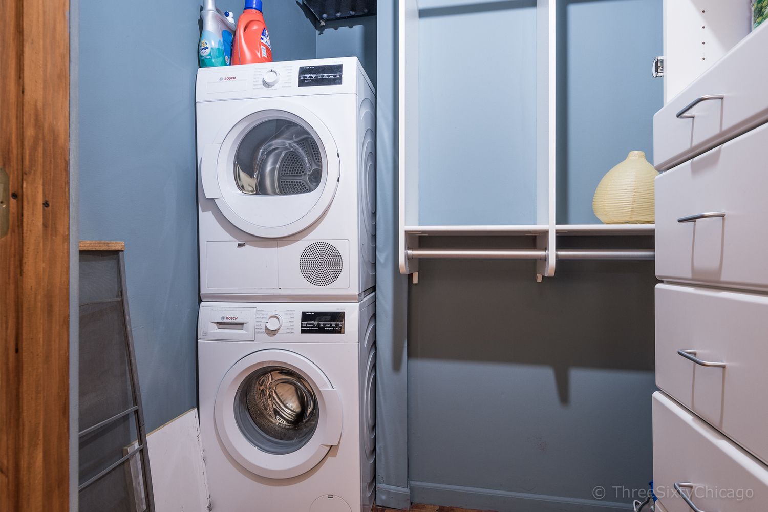 711 South Dearborn Street, Unit 508 Chicago, IL 60605 - Photo 16 of 16 a utility room with dryer and washer