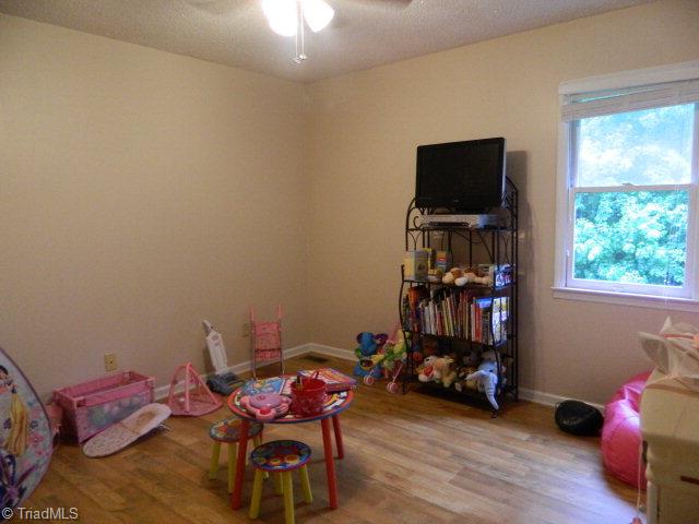 9952 Austin Traphill Road Traphill, NC 28685 - Photo 11 of 13 Gallery Image 11