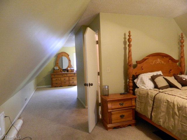 9952 Austin Traphill Road Traphill, NC 28685 - Photo 9 of 13 Gallery Image 9