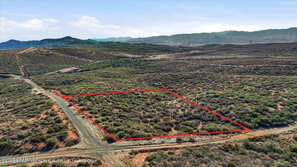 a view of a outdoor space