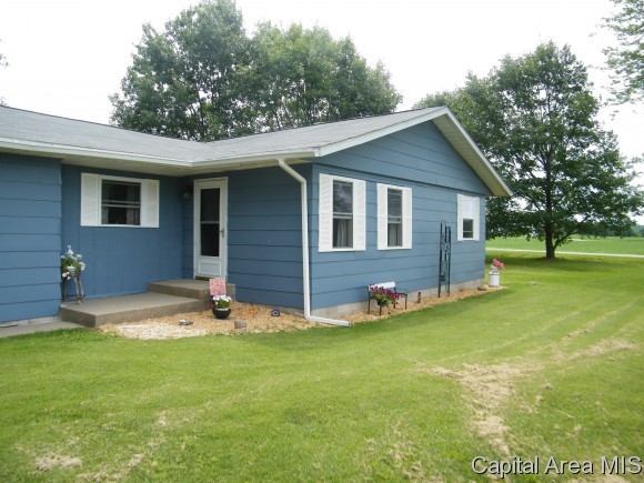 17030 River View Road Petersburg, IL 62675 - Photo 2 of 15 Gallery Image 2