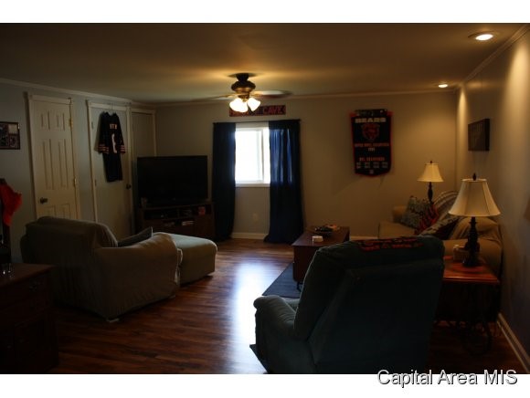 17030 River View Road Petersburg, IL 62675 - Photo 6 of 15 Gallery Image 6