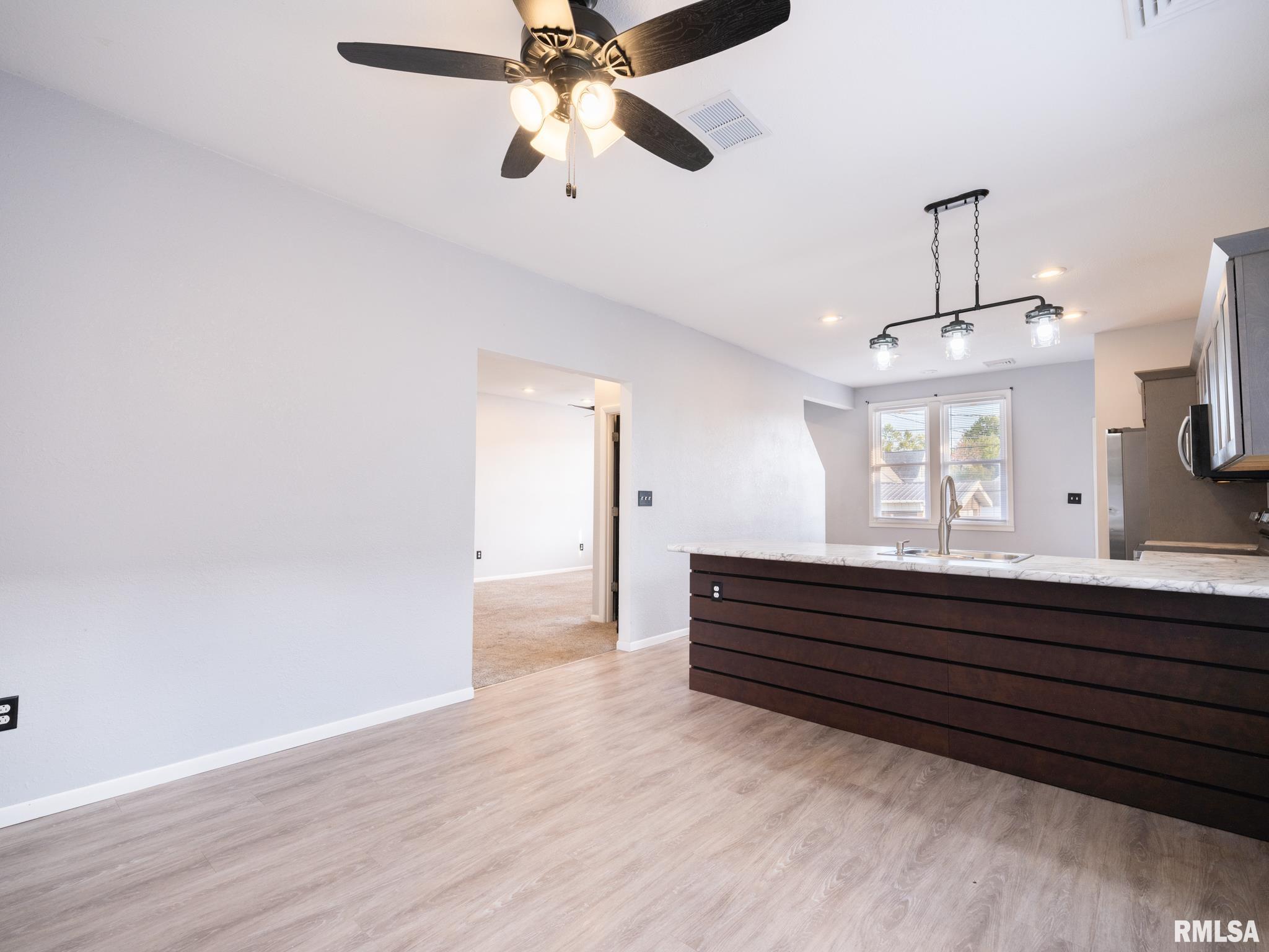 908 Broadway Road Pekin, IL 61554 - Photo 18 of 55 Gallery Image 18