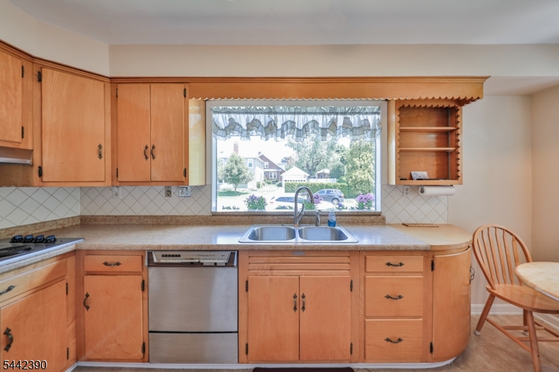 670 Belvidere Road Phillipsburg, NJ 08865 - Photo 16 of 50