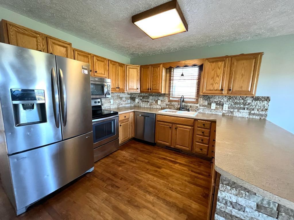 7621 Ridge Road Fredericktown, OH 43019 - Photo 6 of 29 PHOTO-2022-10-09-22-34-46 21