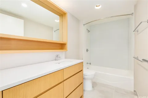 $670,000 | 1388 Kapiolani Boulevard, Unit 1604, Honolulu, HI 96814