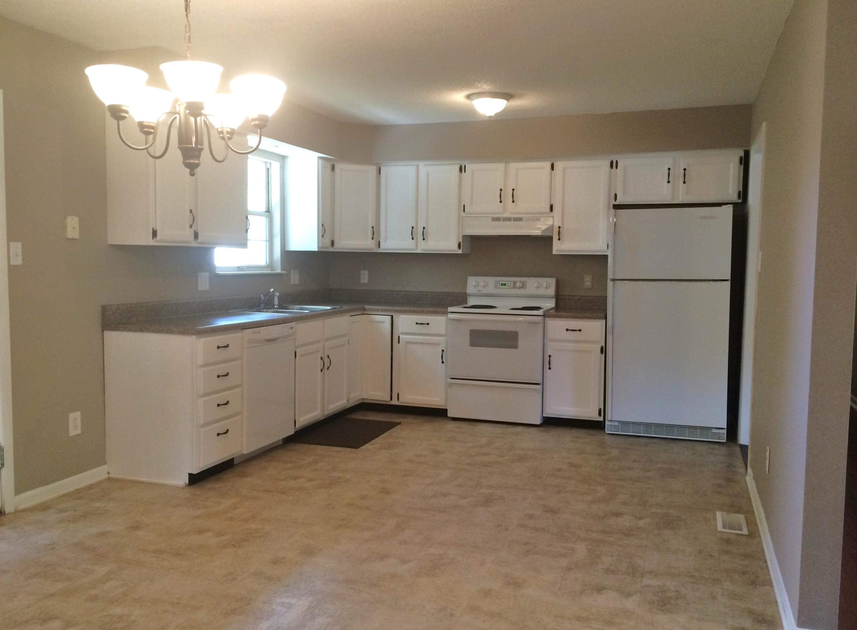 5157 Rendava Lane Northwest Knoxville, TN 37921 - Photo 5 of 16 Kitchen