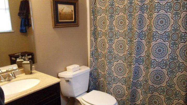 5157 Rendava Lane Northwest Knoxville, TN 37921 - Photo 9 of 16 Master Bathroom