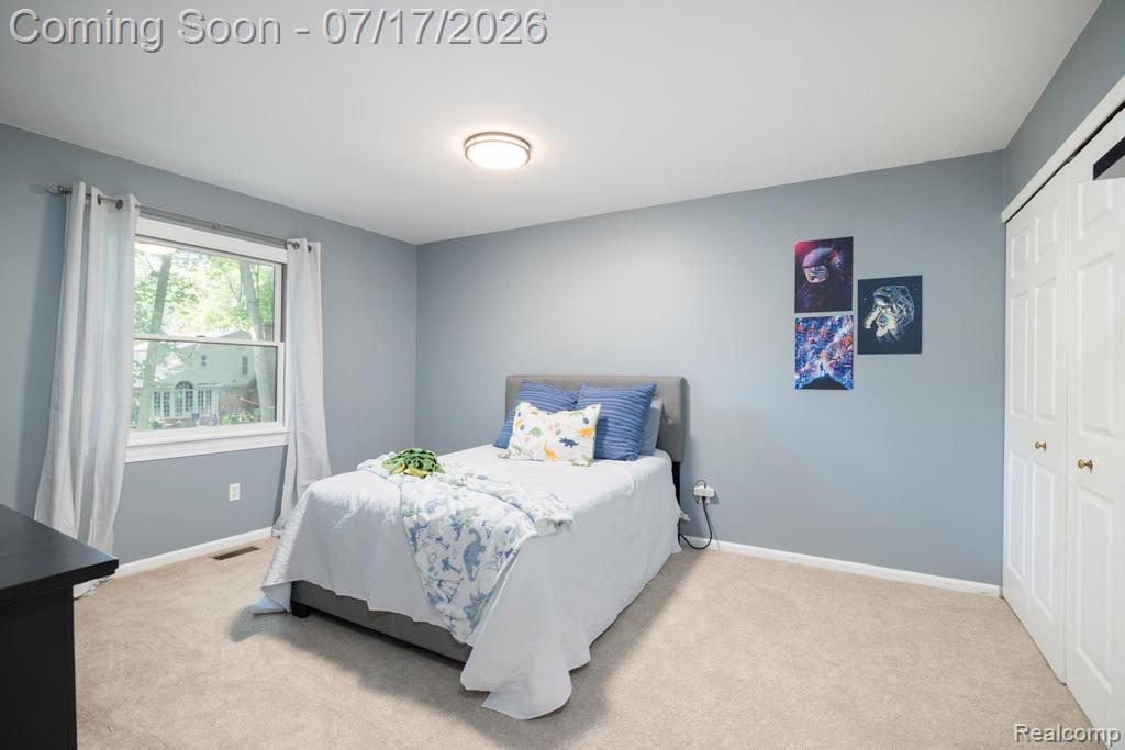 1648 North Kilburn Road Rochester, MI 48306 - Photo 24 of 41 Carpeted room featuring neutral paint and a flush mount ceiling light- Dino Room