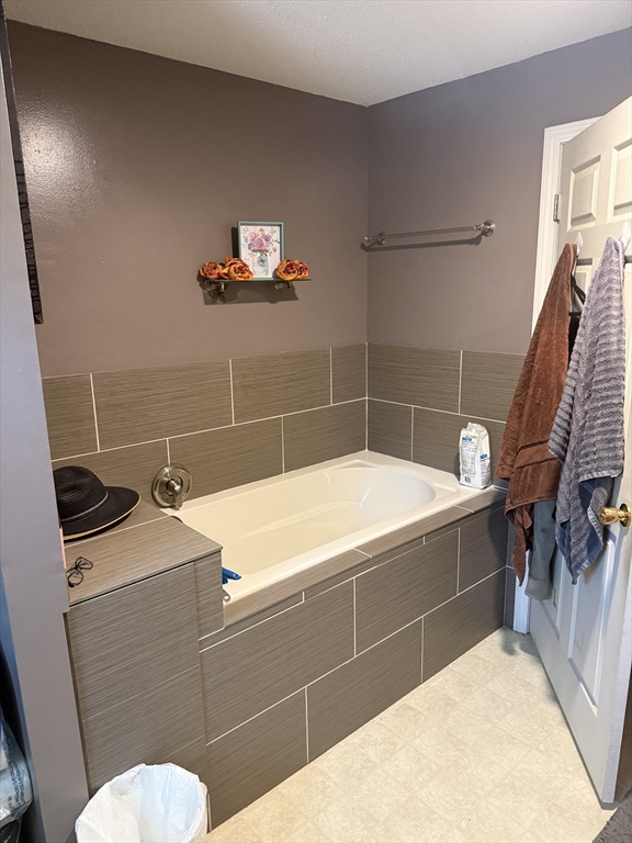45 Orpheum Avenue Springfield, MA 01118 - Photo 21 of 23