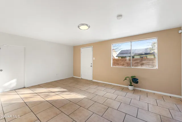 $429,000 | 1252 East Ave R 6, Palmdale, CA 93550