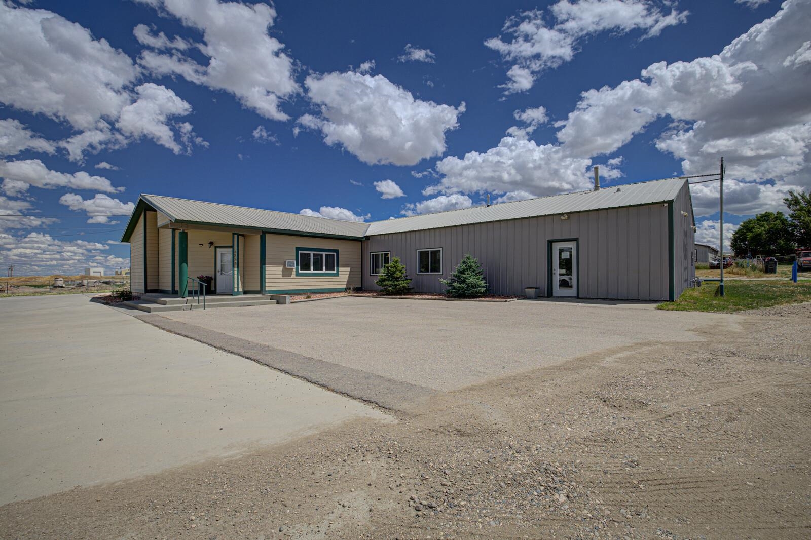 3335 Plateau Street Casper, WY 82601 - Photo 3 of 43