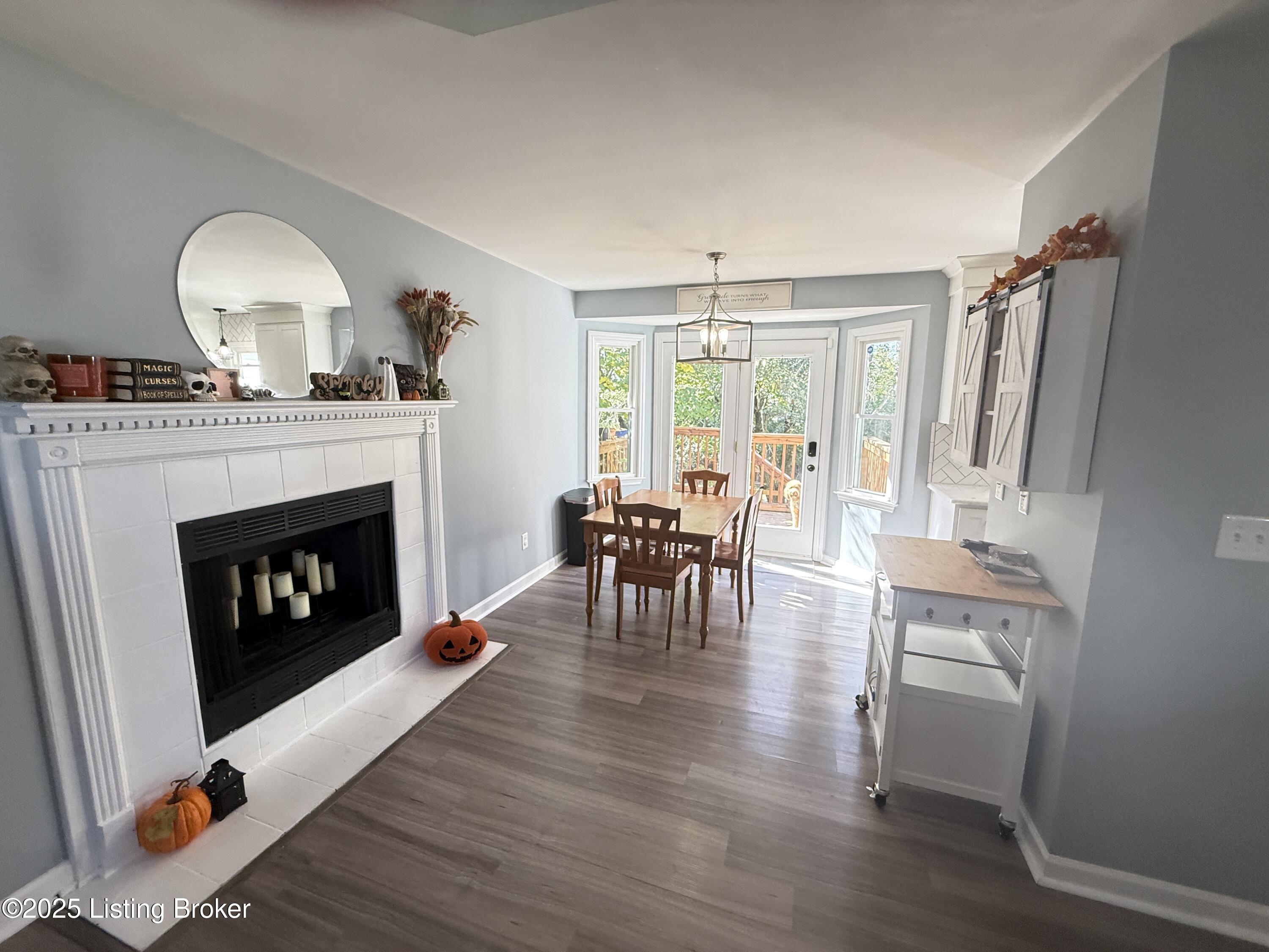 1144 Wood Ridge Road Lexington, KY 40514 - Photo 8 of 48 20251024_162942976_iOS