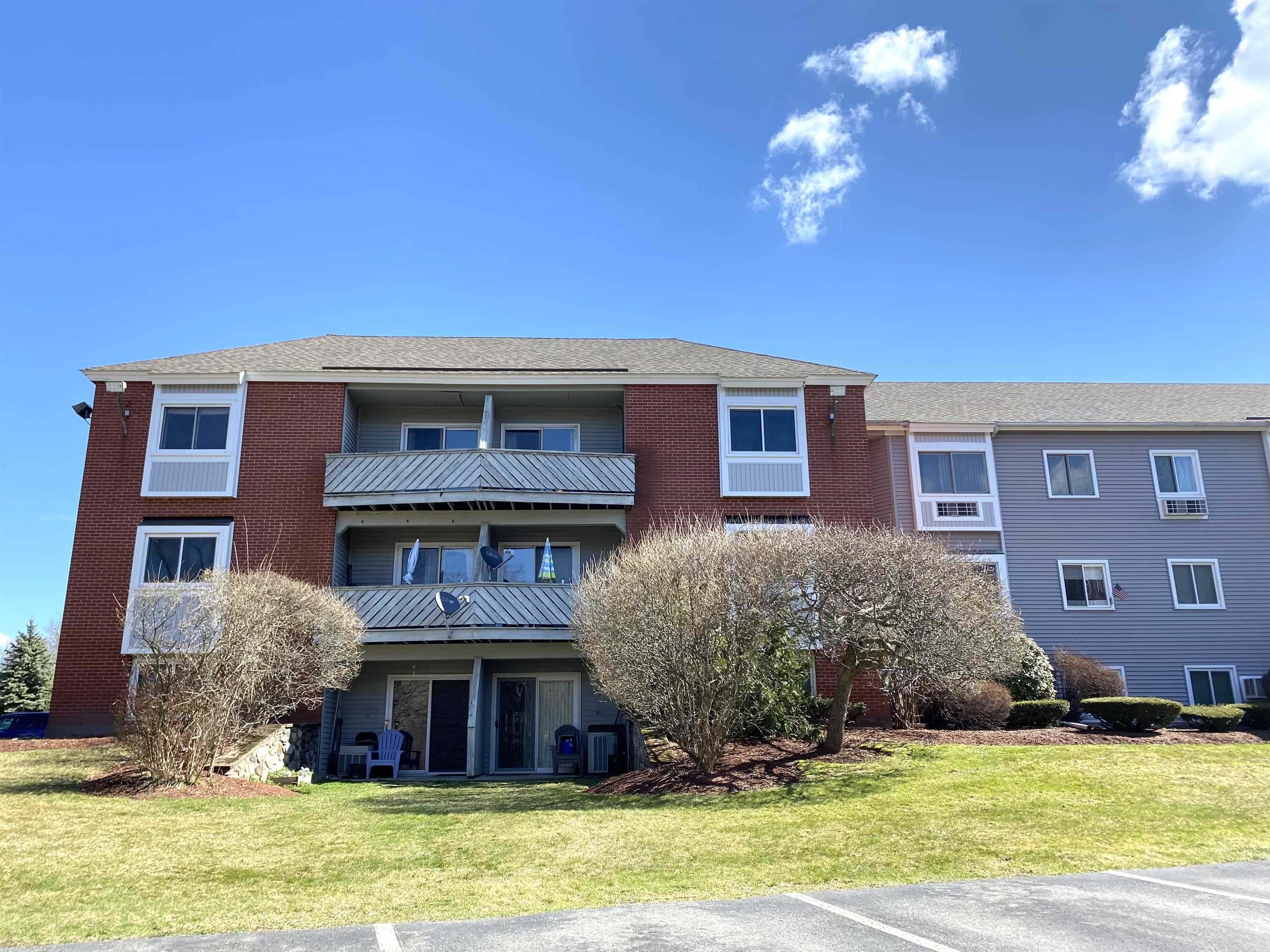121 Cluff Crossing Road, Unit 30 Salem, NH 03079 - Photo 1 of 14