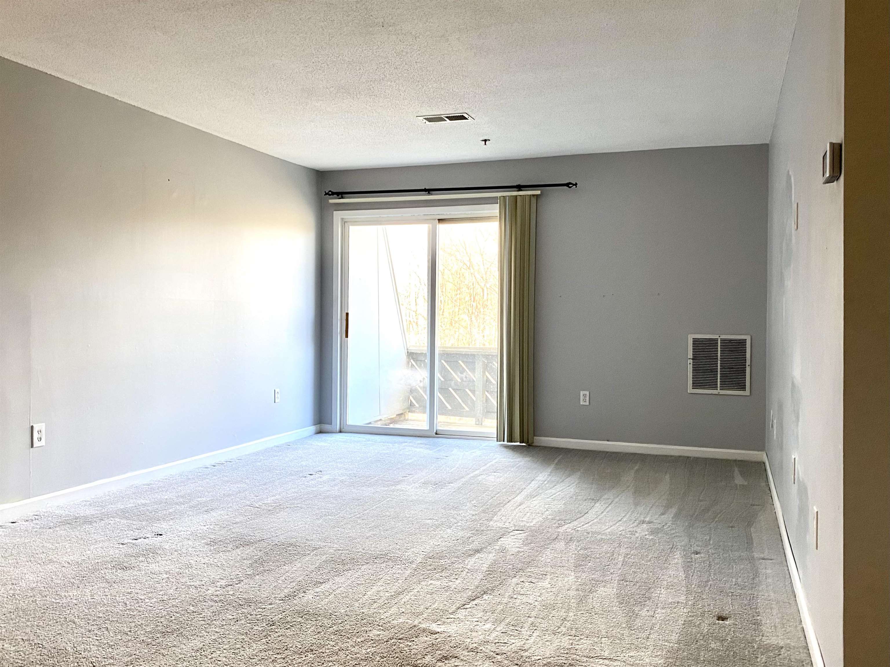 121 Cluff Crossing Road, Unit 30 Salem, NH 03079 - Photo 2 of 14