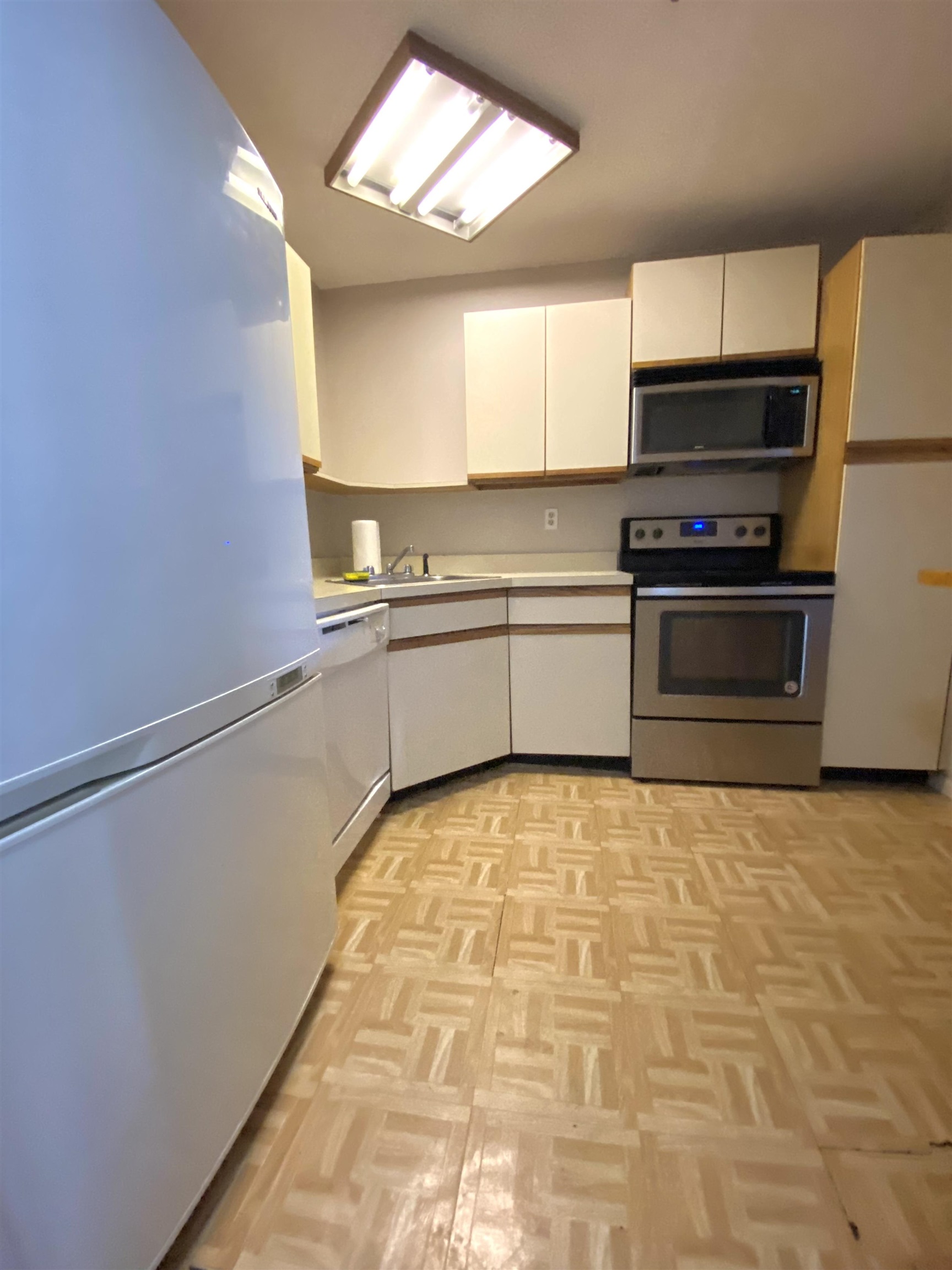 121 Cluff Crossing Road, Unit 30 Salem, NH 03079 - Photo 5 of 14