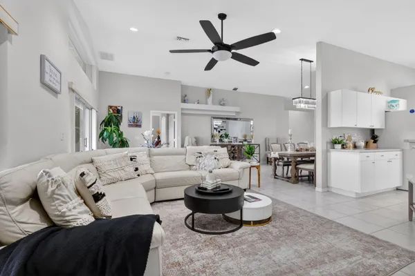 $469,000 | 7207 Modena Drive, Boynton Beach, FL 33437