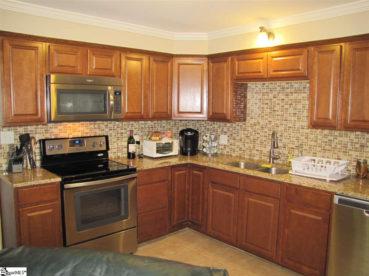 252 Sanders Road Central, SC 29630 - Photo 7 of 36