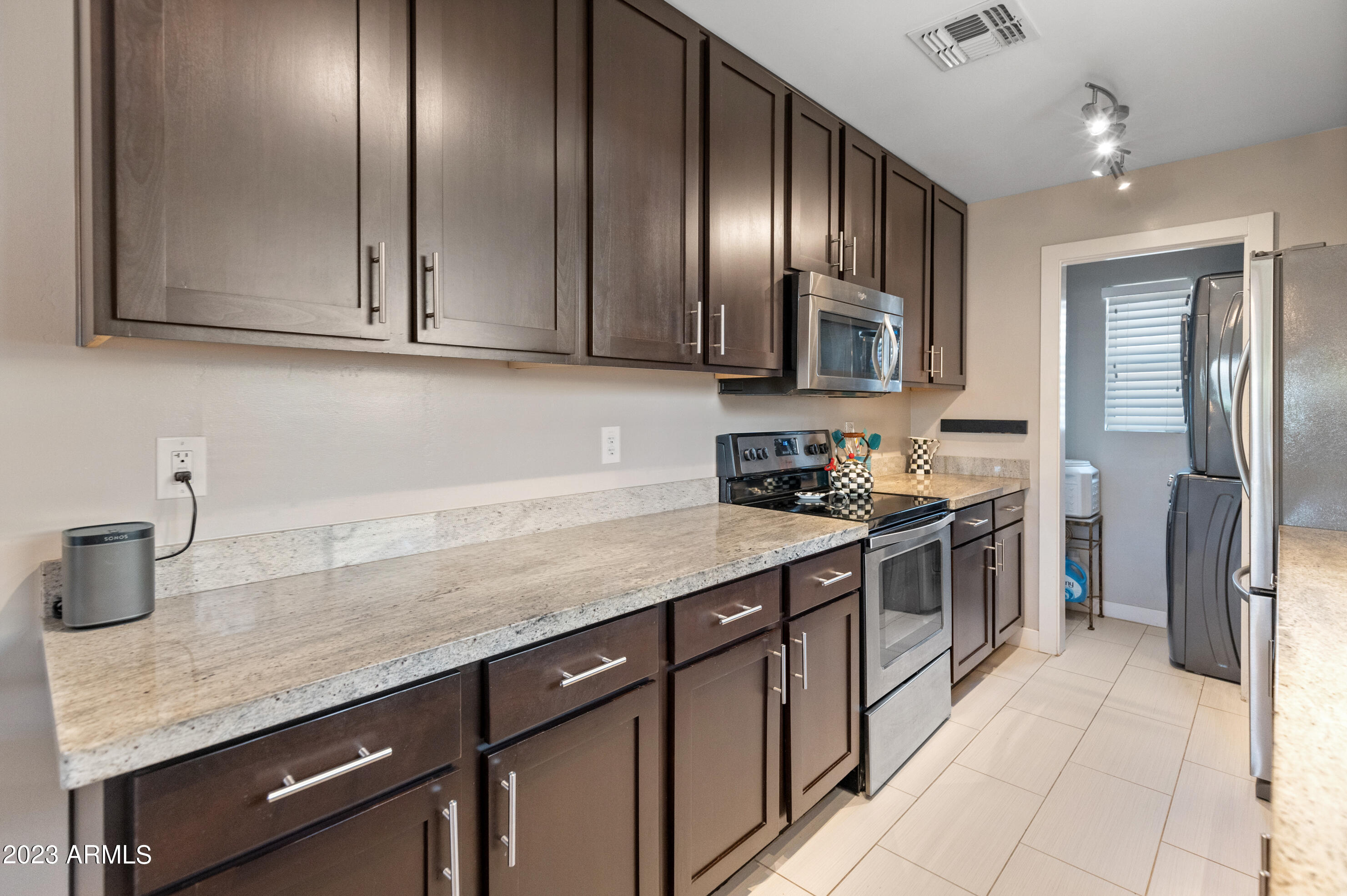 925 West McDowell Road, Unit 103 Phoenix, AZ 85007 - Photo 9 of 25 925 W McDowell Rd #103-13