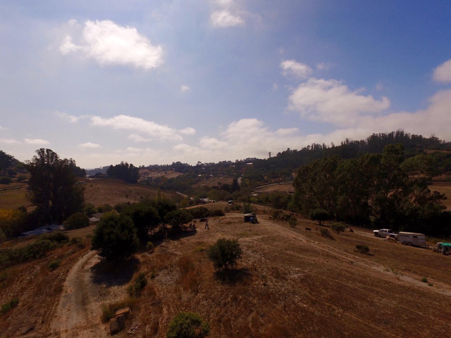 90 Old Adobe Road Watsonville, CA 95076 - Photo 17 of 22