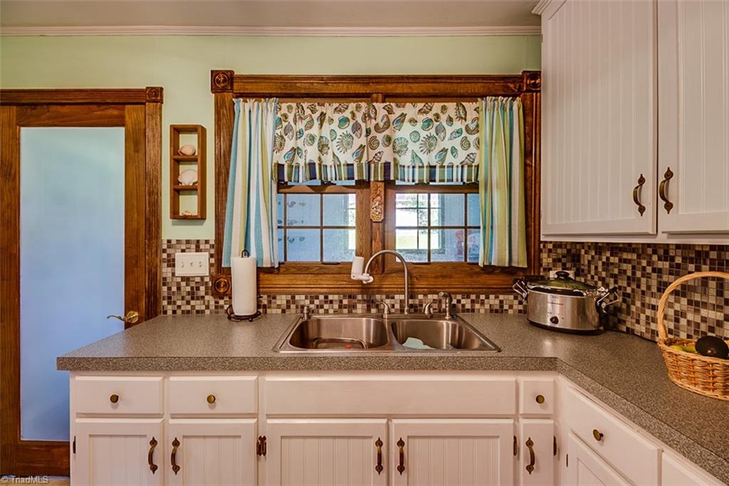 128 Shamrock Road Asheboro, NC 27203 - Photo 12 of 26 Gallery Image 12