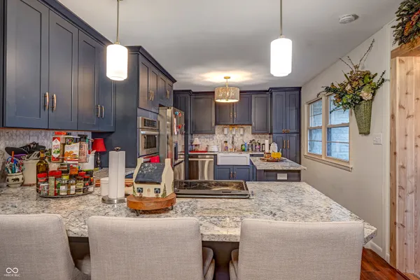 $350,000 | 4226 Roselawn Avenue, Columbus, IN 47203