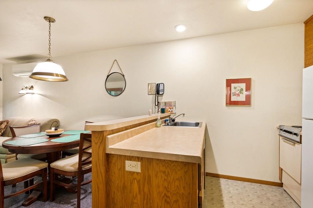 4940 North Landmark Circle, Unit 3232 Egg Harbor, WI 54209 - Photo 4 of 27