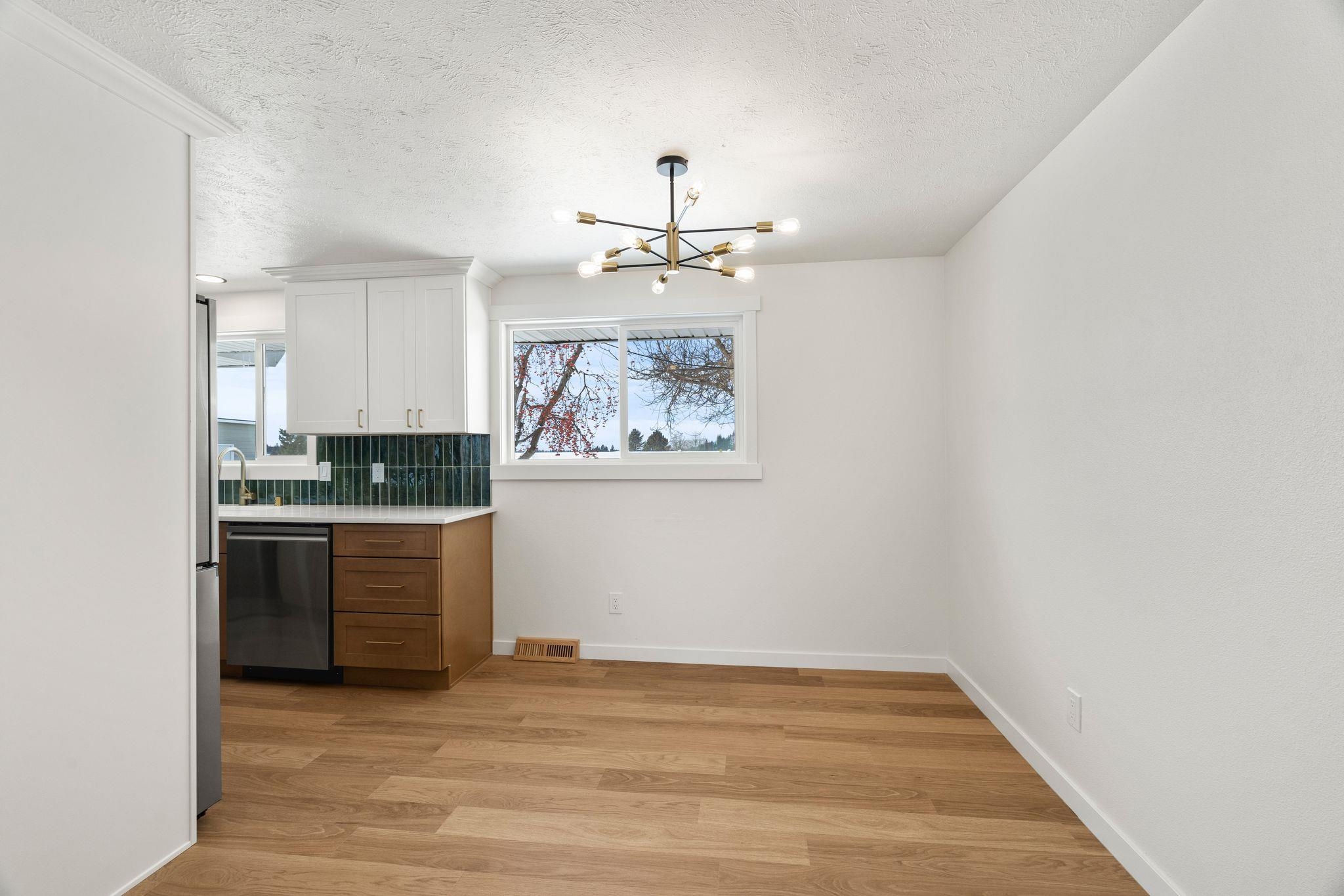 4217 North Vercler Road Spokane Valley, WA 99216 - Photo 8 of 44 Gallery Image 8