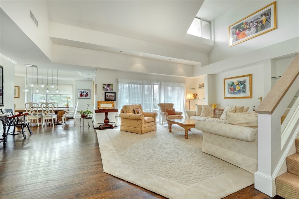 206 Allandale Road, Unit 3B Boston, MA 02467 - Photo 7 of 31